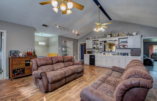 1909 Madden, Jacksonville, AR 72076