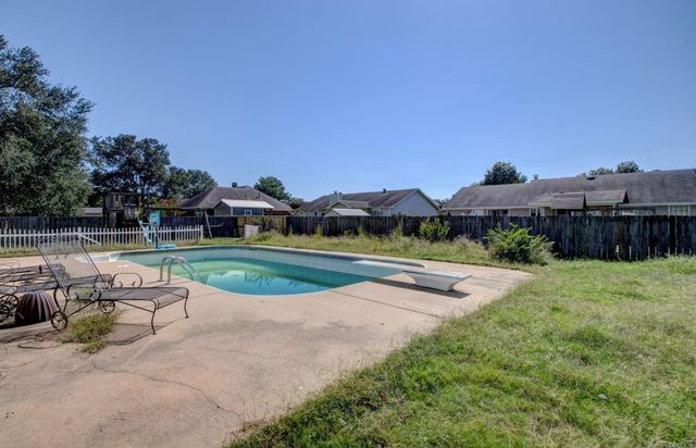 1909 Madden, Jacksonville, AR 72076