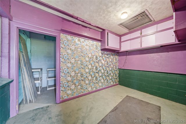 1522 Colorado Avenue, Bartlesville, OK 74003