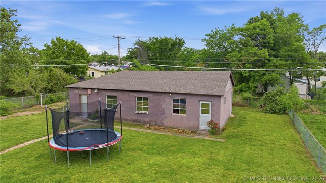 1522 Colorado Avenue, Bartlesville, OK 74003