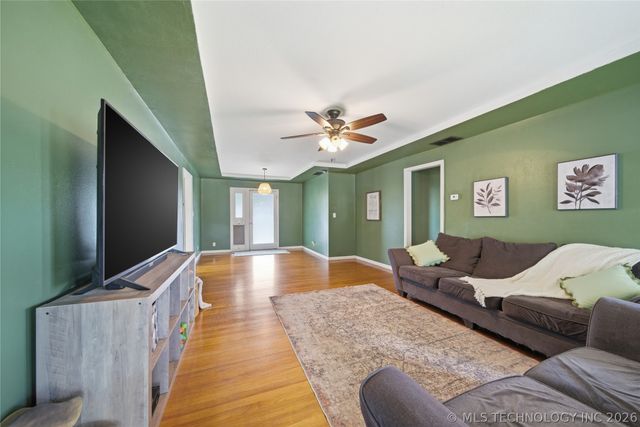 1522 Colorado Avenue, Bartlesville, OK 74003
