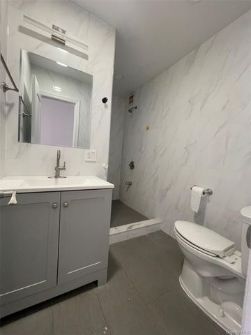 7679 172nd Street, Fresh Meadows, NY 11366