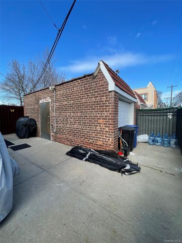 7679 172nd Street, Fresh Meadows, NY 11366