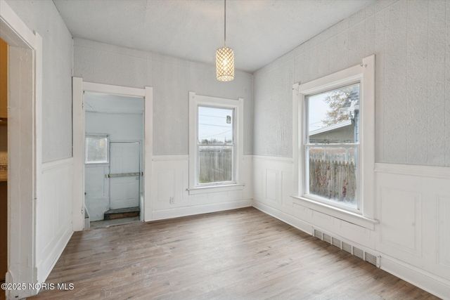 1004 Waverly Avenue, Toledo, OH 43607