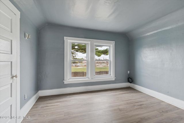 1004 Waverly Avenue, Toledo, OH 43607