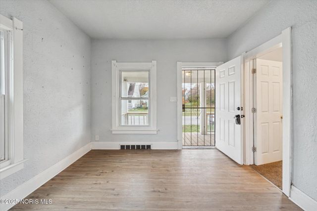 1004 Waverly Avenue, Toledo, OH 43607