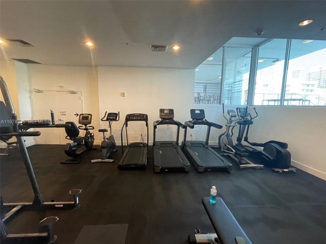 2200 NE 4th Ave 406, Miami, FL 33137