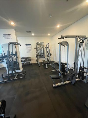 2200 NE 4th Ave 406, Miami, FL 33137