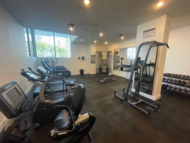 2200 NE 4th Ave 406, Miami, FL 33137