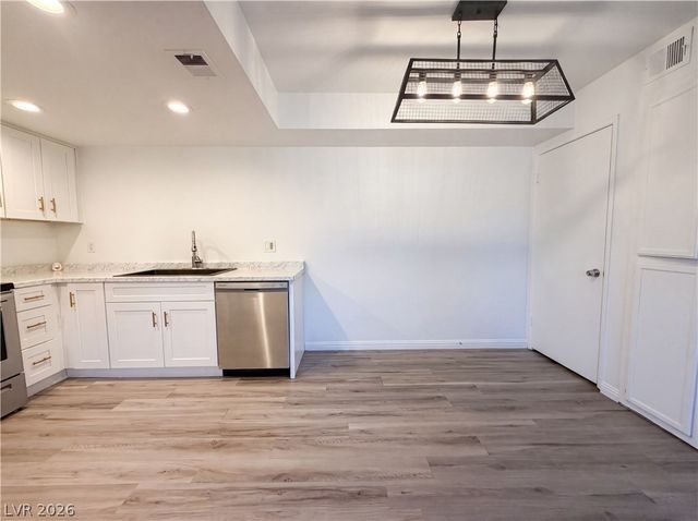 1701 East Katie Avenue 83, Las Vegas, NV 89119