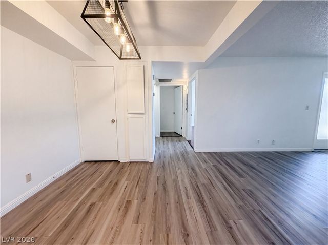 1701 East Katie Avenue 83, Las Vegas, NV 89119