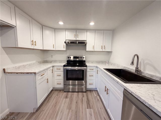 1701 East Katie Avenue 83, Las Vegas, NV 89119