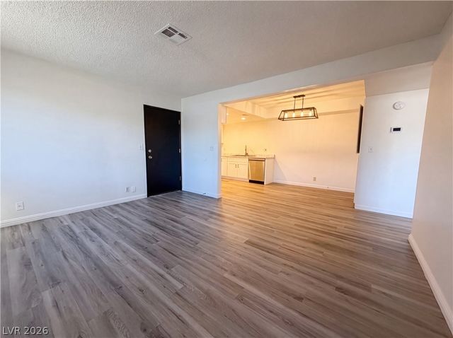 1701 East Katie Avenue 83, Las Vegas, NV 89119