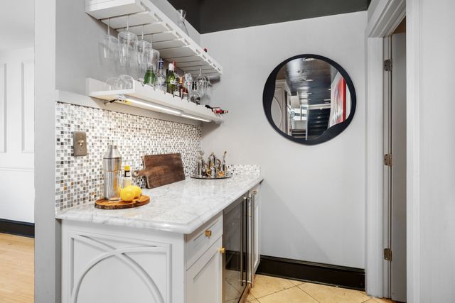 555 Church St Apt 2301, Nashville, TN 37219