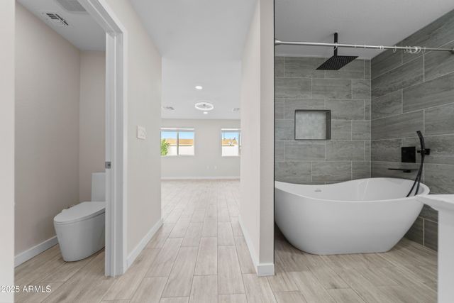 8202 E WHITTON Avenue, Scottsdale, AZ 85251