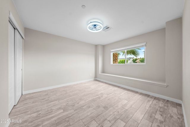 8202 E WHITTON Avenue, Scottsdale, AZ 85251