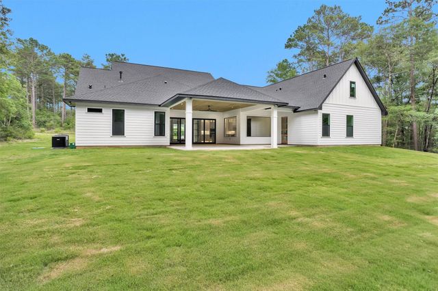 9384 Cedar Bend, Plantersville, TX 77363
