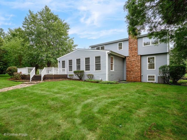 5 Norris Drive, Burr Ridge, IL 60527