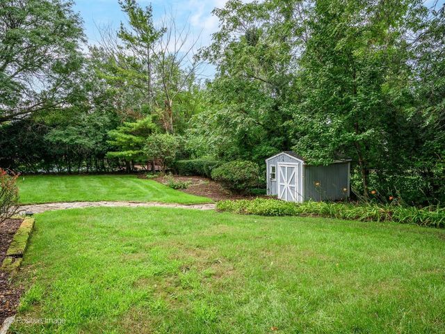 5 Norris Drive, Burr Ridge, IL 60527