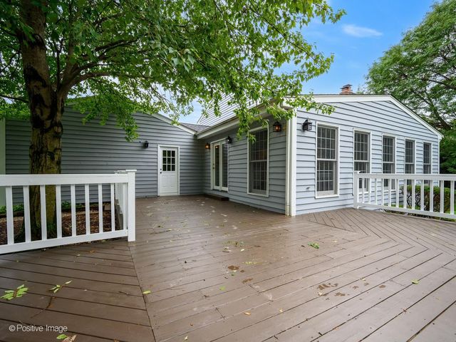 5 Norris Drive, Burr Ridge, IL 60527