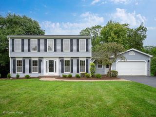 5 Norris Drive, Burr Ridge, IL 60527