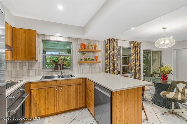 850 Gilbert Street, Sebastian, FL 32958