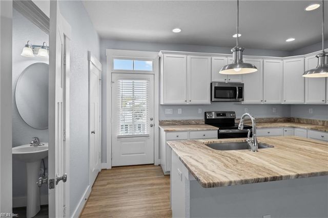 418 19th ST, Virginia Beach, VA 23451