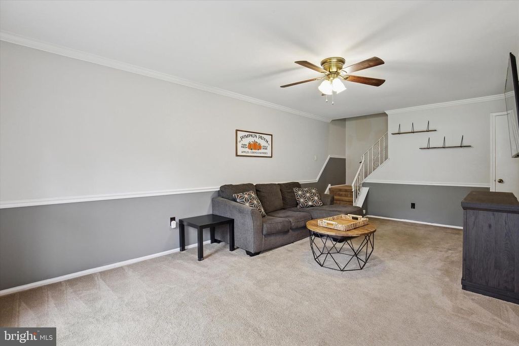 Image 2 of property listing at 37 ZUMMO WAY, Norristown, PA 19401