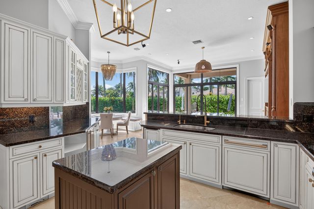 700 Cardinal Street, Plantation, FL 33324