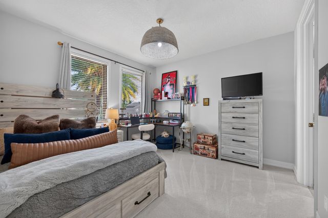 700 Cardinal Street, Plantation, FL 33324