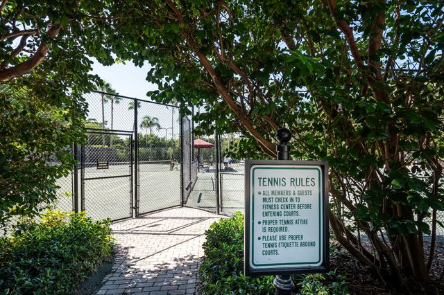 700 Cardinal Street, Plantation, FL 33324
