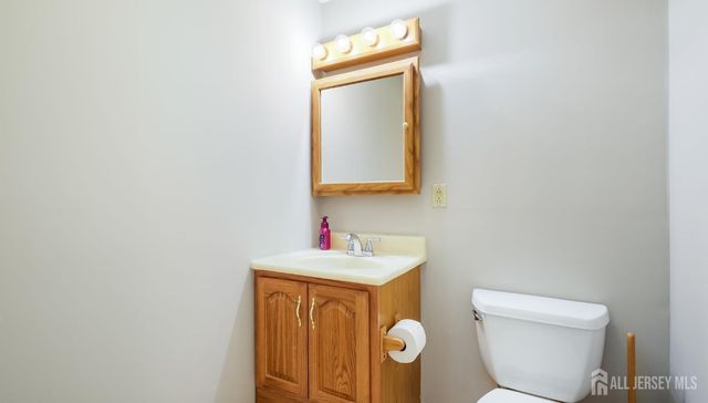 50 Sand Hills Road, South Brunswick, NJ 08824