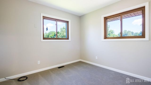 50 Sand Hills Road, South Brunswick, NJ 08824
