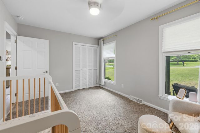 224 Sturbridge Drive, Charlotte, NC 28214