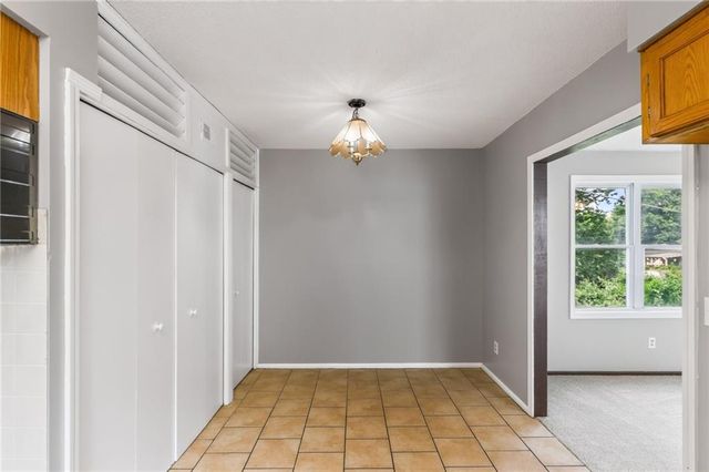 2412 NE 59th Terrace, Kansas City, MO 64118
