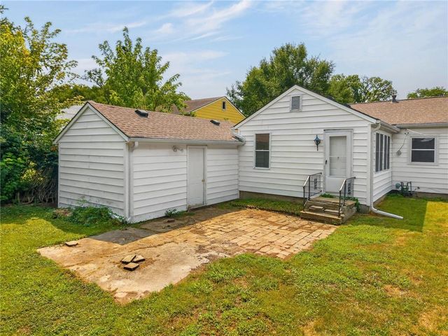 2412 NE 59th Terrace, Kansas City, MO 64118
