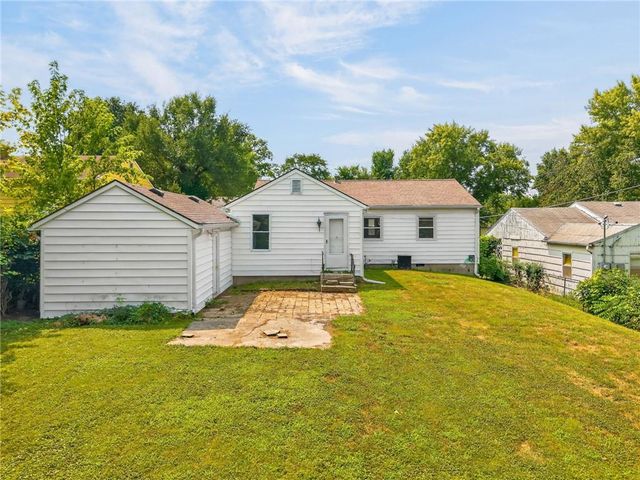 2412 NE 59th Terrace, Kansas City, MO 64118