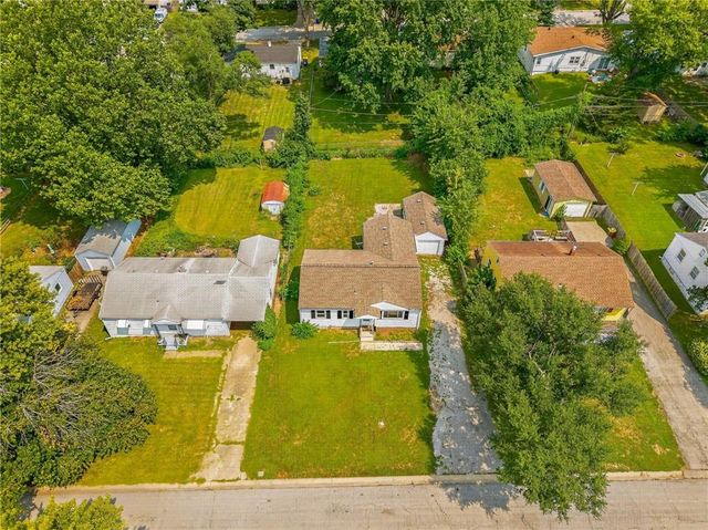2412 NE 59th Terrace, Kansas City, MO 64118