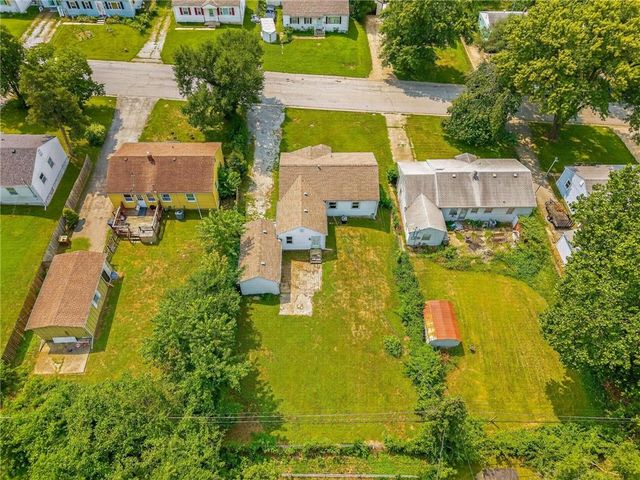 2412 NE 59th Terrace, Kansas City, MO 64118