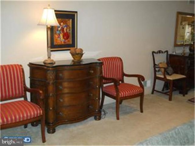 9 LEXINGTON CT, Princeton, NJ 08540