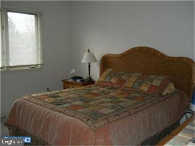 9 LEXINGTON CT, Princeton, NJ 08540