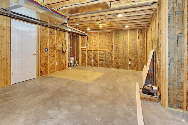 202 Kelly Lane, St. George, KS 66535