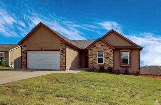 202 Kelly Lane, St. George, KS 66535