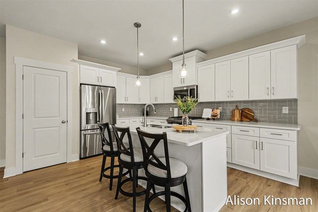 2764 Woodhaven Court, Byron Center, MI 49315