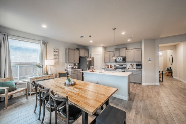 737 Blackhorse Trail, Fort Worth, TX 76247