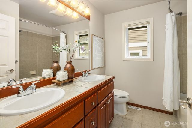 1630 28th Avenue NE, Issaquah, WA 98029