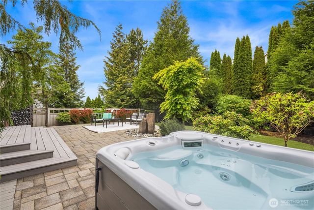 1630 28th Avenue NE, Issaquah, WA 98029