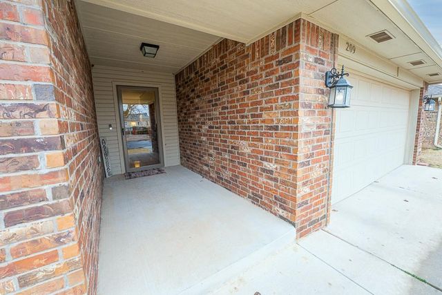 209 Williams Avenue, Tuttle, OK 73089