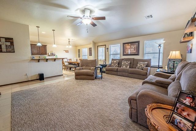209 Williams Avenue, Tuttle, OK 73089