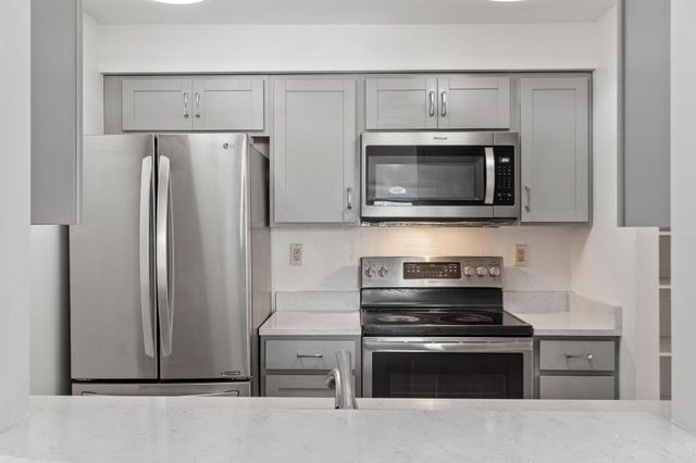 3 Douglas Park 316, Boston, MA 02118